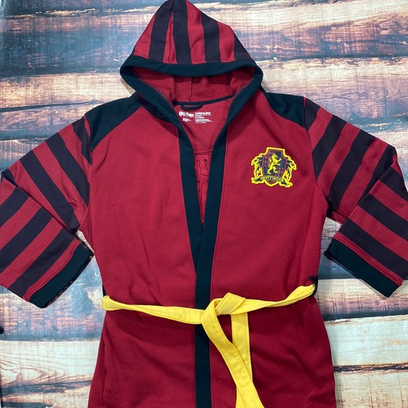 Other - RELISTED Harry Potter Gyrffindor Bath Robe